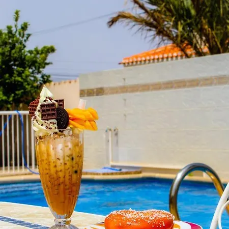 Neruda Pool Apartment Torrevieja