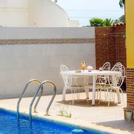 Apartment Neruda Pool Torrevieja
